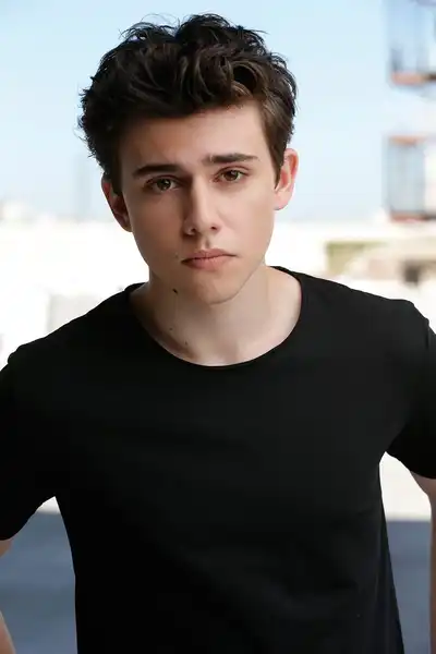 Rhys Matthew Bond headshot
