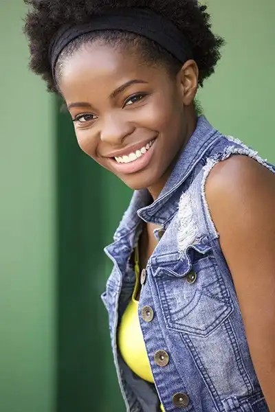 Samantha Cole headshot