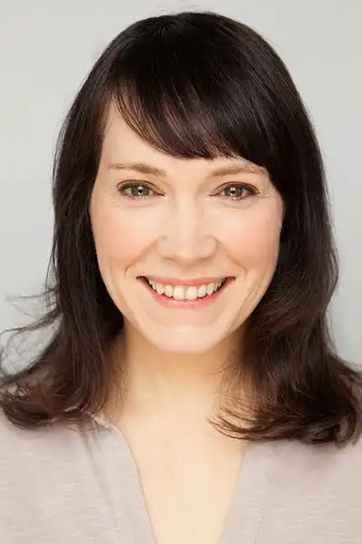Gina Landry headshot