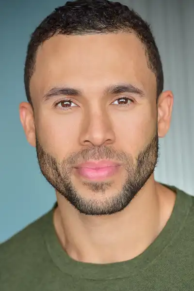 Cj Hammond headshot