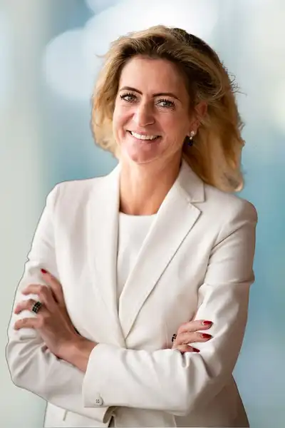 Tonya Albers headshot