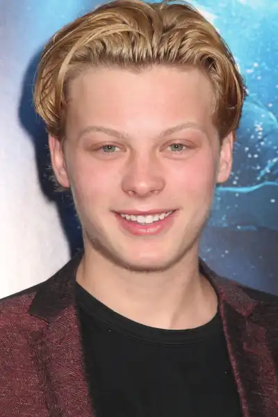 Jordan Kronis headshot