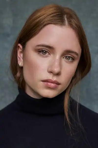 Dixie Egerickx headshot