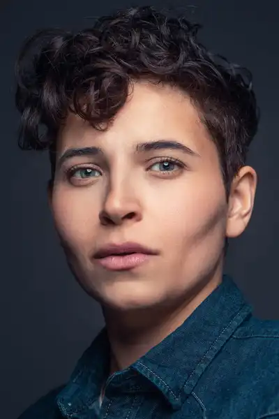 Donia Kash headshot