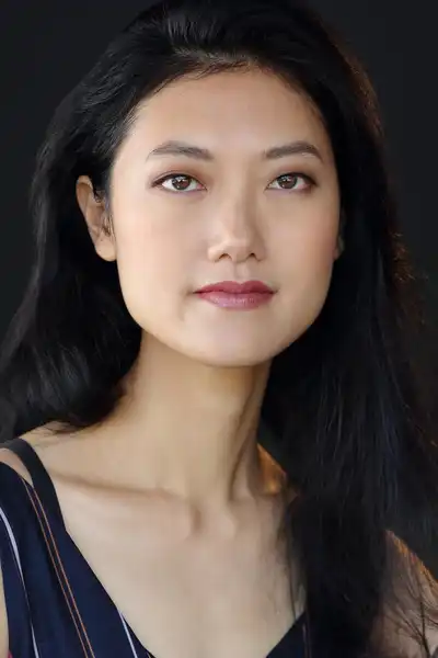 Angie Ip headshot