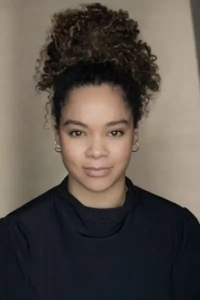 Aisha Toussaint headshot