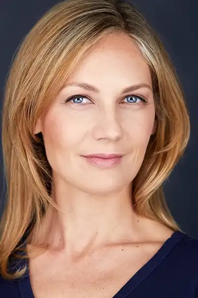 Sarah Cleveland headshot