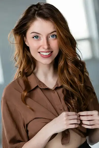 Sydney Sabiston headshot