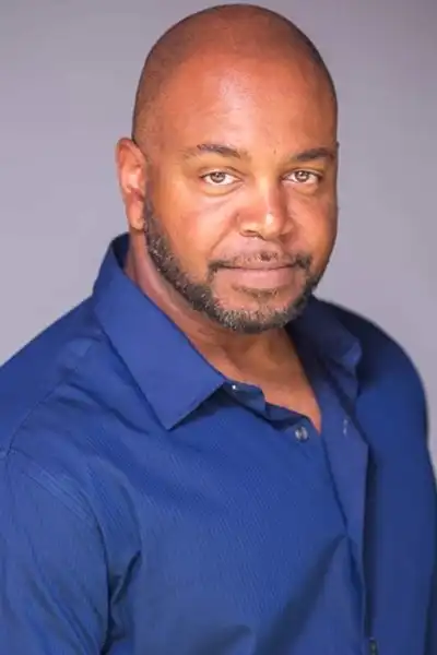 B Z Cullins headshot