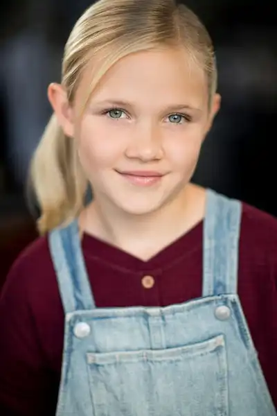 Zoë Noelle Baker headshot