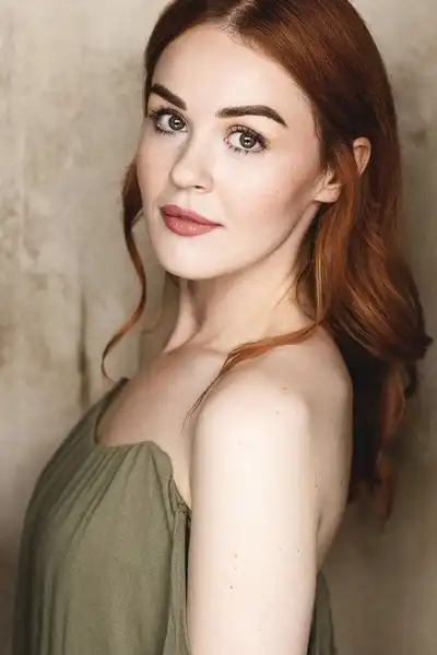 Holly Jade Balmer headshot