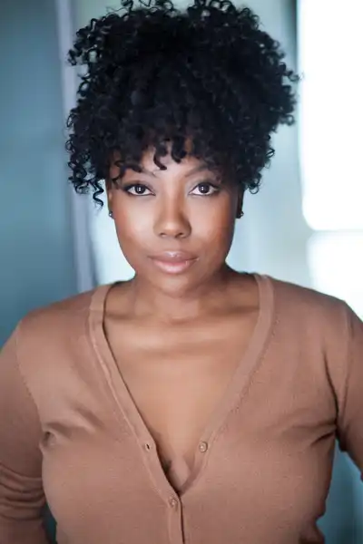 Katrina Reynolds headshot
